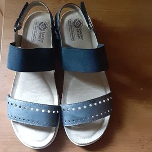 Women's Sandals